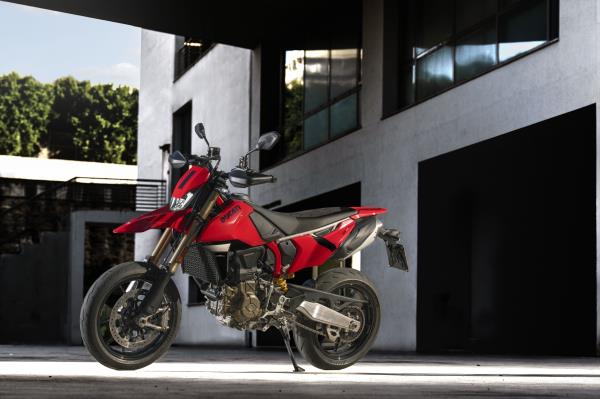 2024 Ducati Hypermotard 698 Mono 8